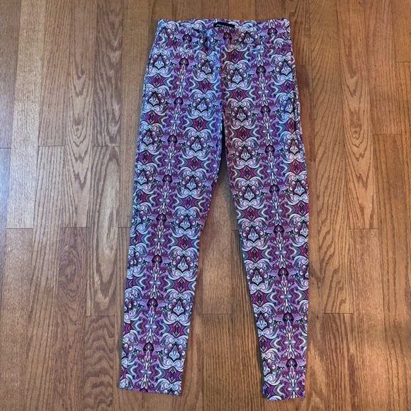 Sharagano Leggings with Pink and Black Pattern Womens Size 8 - Picture 1 of 5